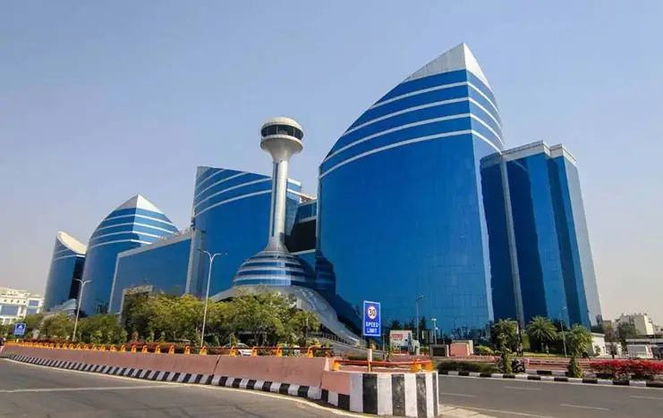 Commercial Shops And Kiosk Near Wtp Mall