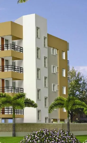 Iris Plaza