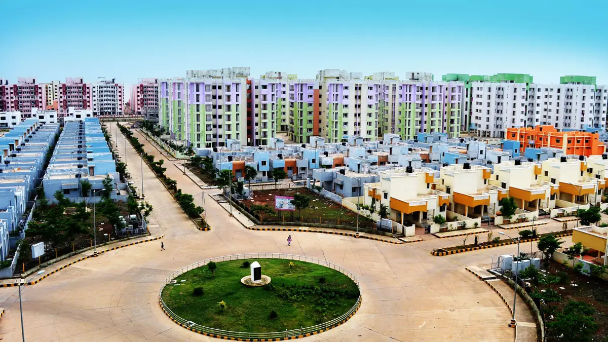 Uttam City